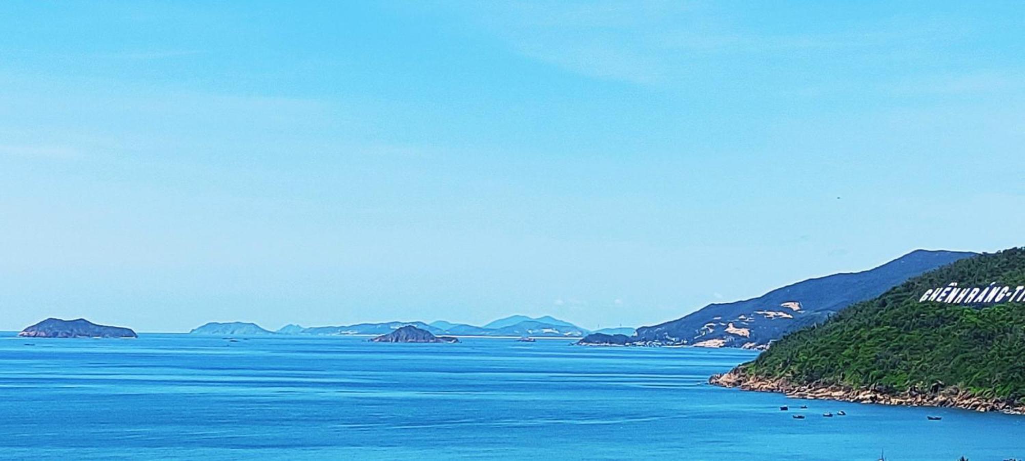 Flc Sea Tower Quy Nhon Ban Cong, Bon Tam, Ho Boi Co Phi, Sat Bien Exteriör bild