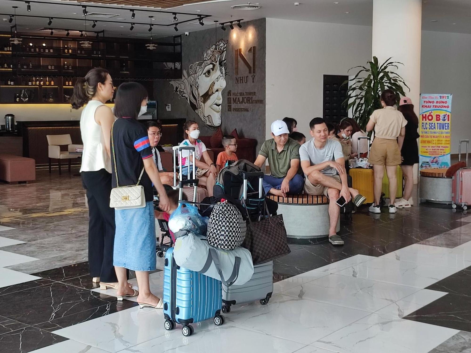 Flc Sea Tower Quy Nhon Ban Cong, Bon Tam, Ho Boi Co Phi, Sat Bien Exteriör bild